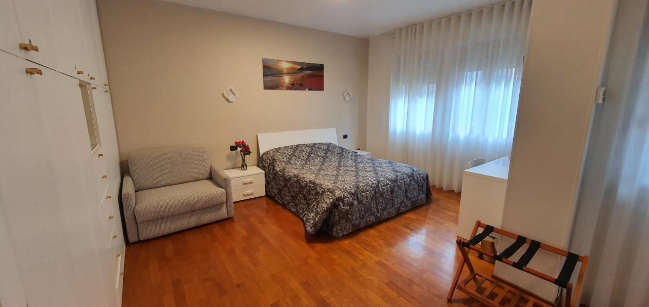 Bed & Breakfast Venice Friends Mestre Bagian luar foto