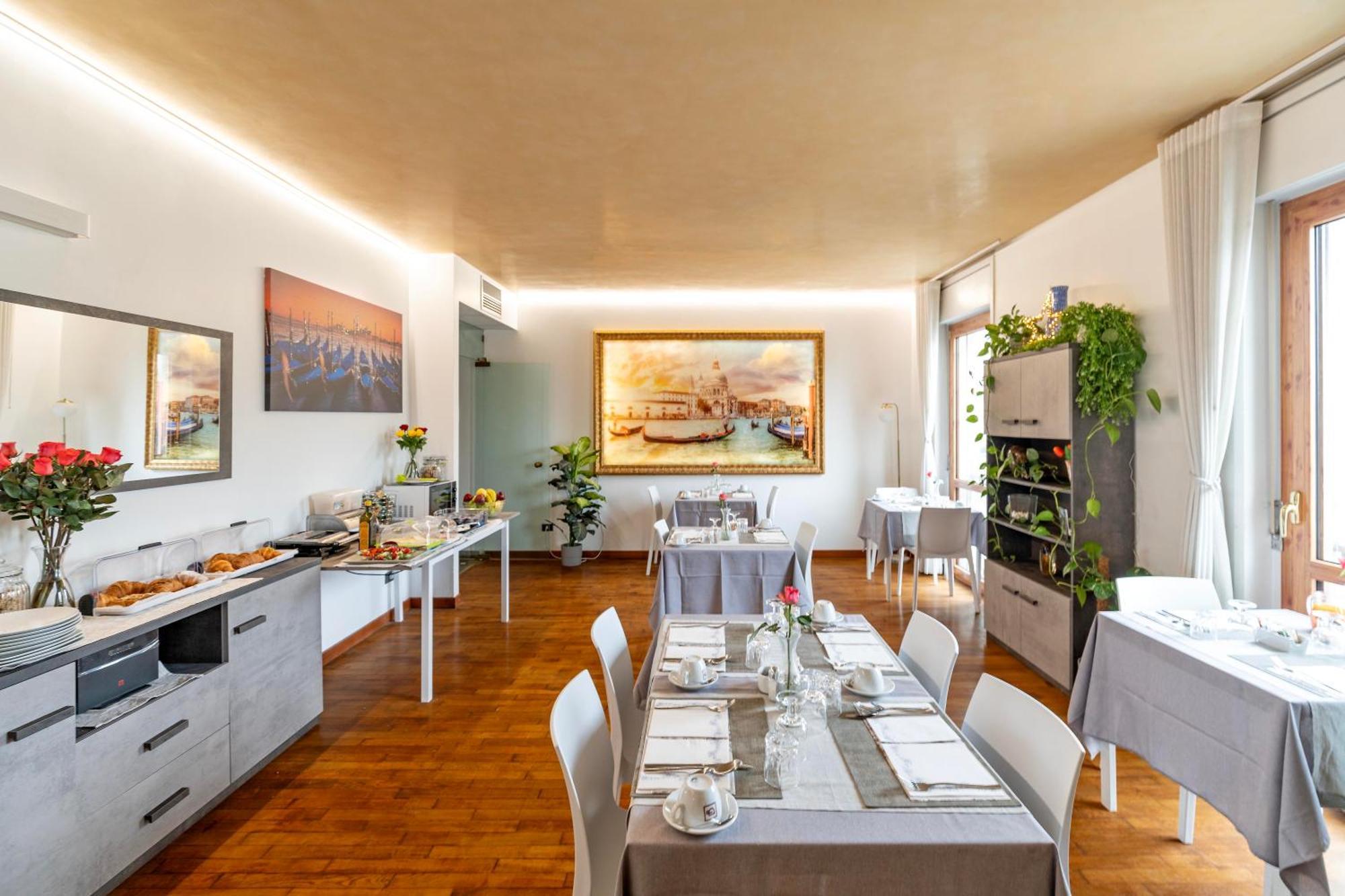 Bed & Breakfast Venice Friends Mestre Bagian luar foto